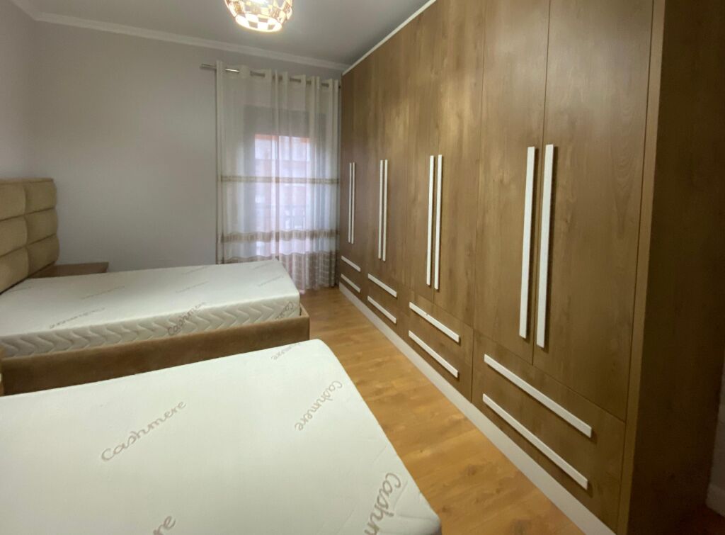 📌 Jepet Apartament me Qira 3+1 - Green City