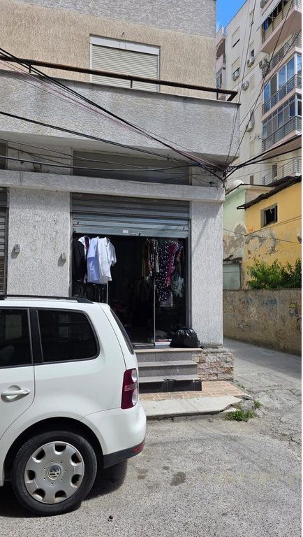 Shitet Njësi Biznesi 53.5 m² në Durrës – Pranë Kopshtit “Sotir Noka”