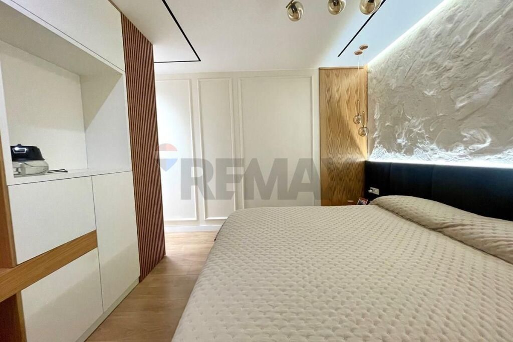 Modern 3+1 apartment in the Center of Tirana!