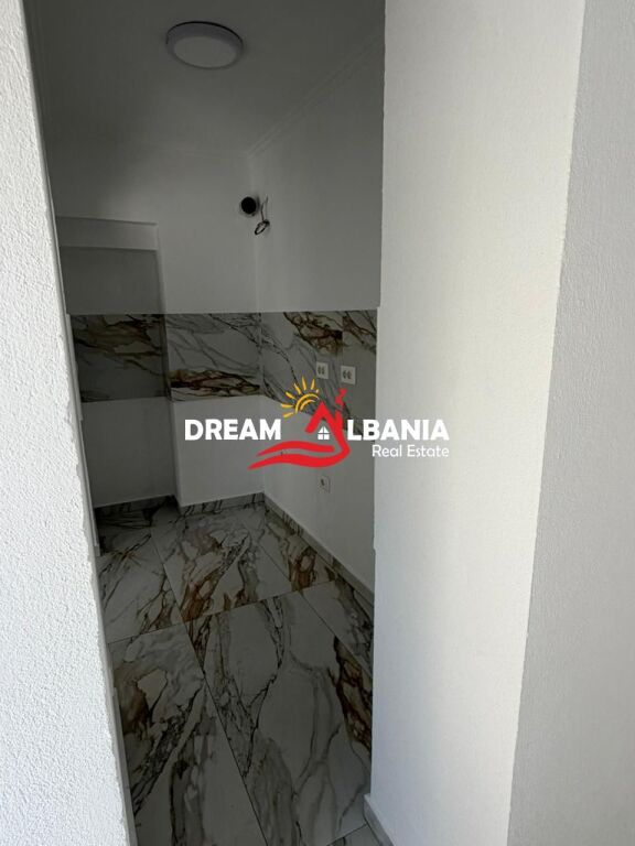 Jepet me qera ambient zyre 2+1 ne Zog te Zi, Tirane (ID 42611540)
