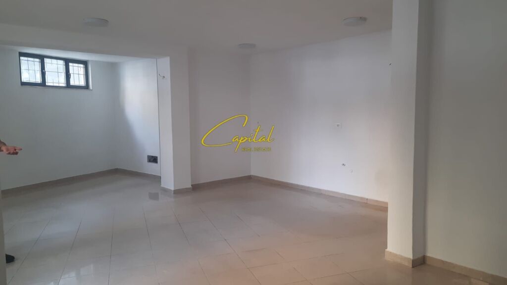 NEGOZIO IN AFFITTO 65 M2 ALI DEMI 65.000 LEKE