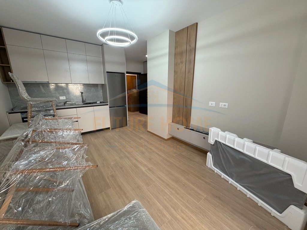 Qira, Apartament 1+1, Kopshti Zoologjik, Tiranë.