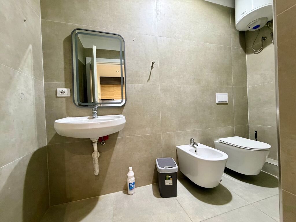 Shitet apartament 1+1 me verandë, Rezidenca "Kodra e Diellit"