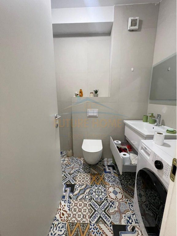 Apartament 1+1+Oborr, Gjiri i Lalzit