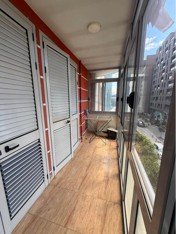 Qera, Apartament 2+1+2, Komuna e Parisit, Tirane