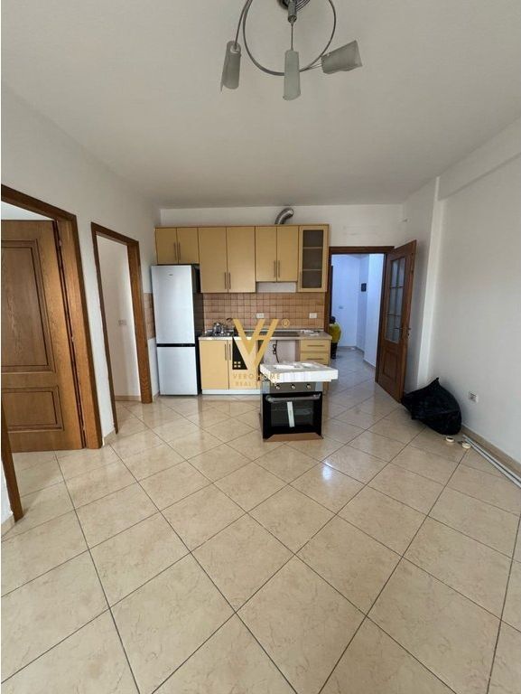 EKSLUZIVE! SHITET APARTAMENT 2+1+2+BLK TE PAZARI I RI 240.000 EURO