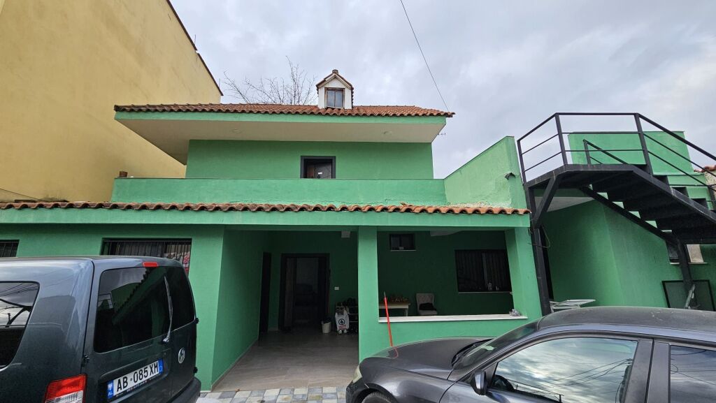 PRIVATE HOUSE FOR SALE - NJAZI MEKA STREET TIRANA