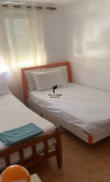 SHITET APARTAMENT 3+1 PAZARI RI 19.000.000 LEKE FH-75440