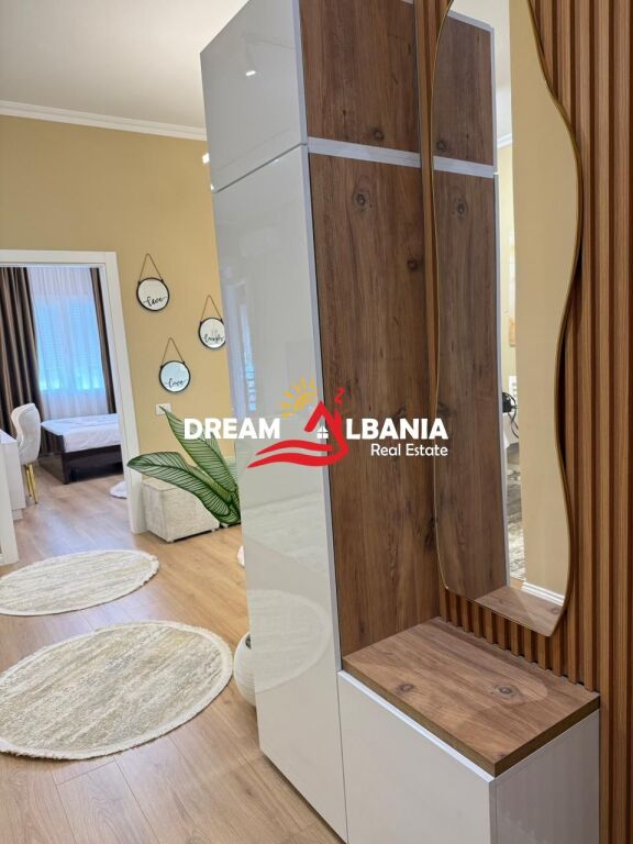 Apartment 1+1 with Parking Space for Rent at the Botanical Garden-Tirana (ID 42111580)
