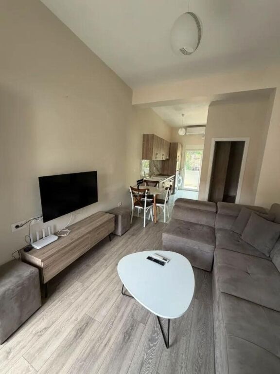 APARTAMENT ME QERA 1+1 SHKOZE 350 EURO FH-75399