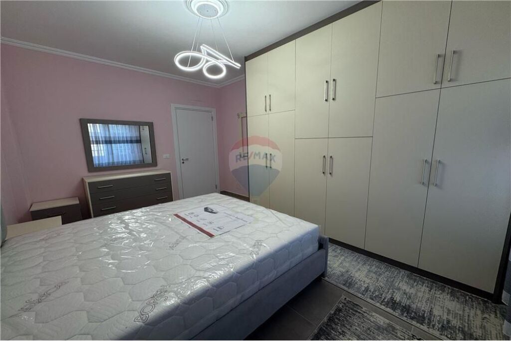 Apartament 2+1+2 me qira, Bulevardi i RI