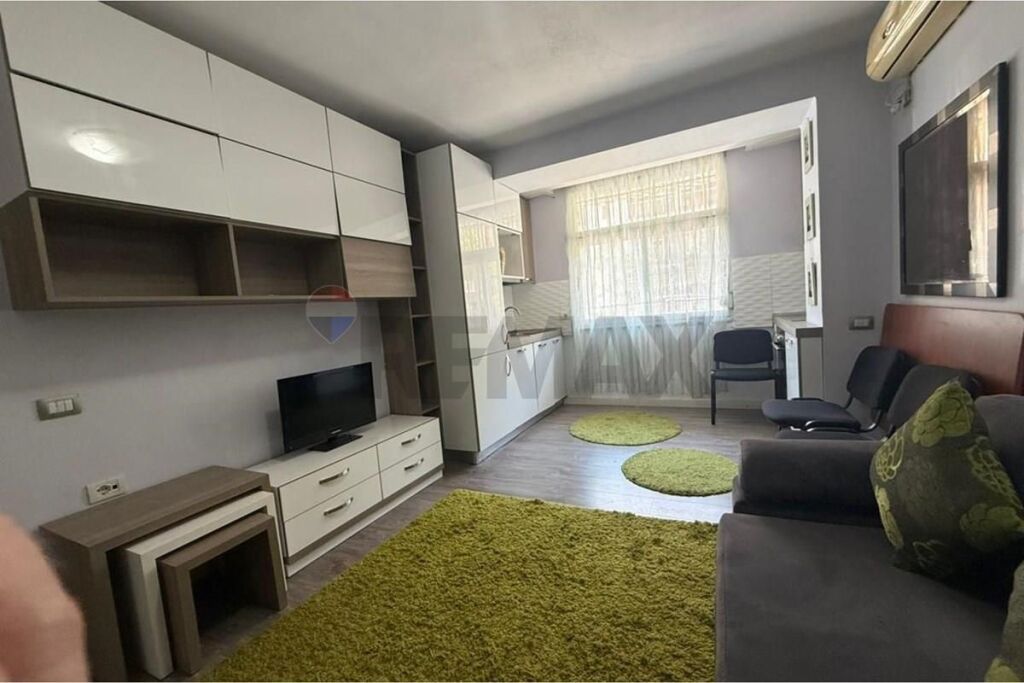 Apartment for sale in the Myslym Shyri area