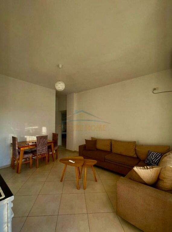 Qera, Apartament 2+1+2+Ballkon+Post Parkimi, Kodra e Priftit.