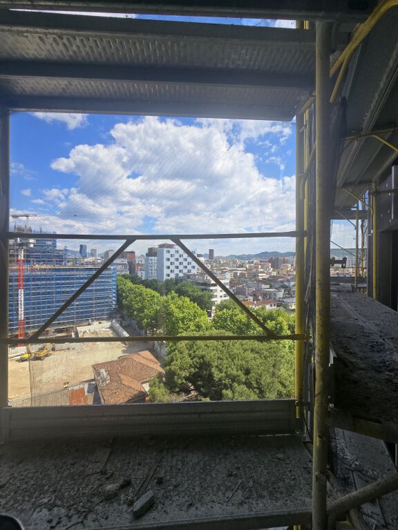 🏡 Shitet Apartament 2+1+2 📍 Lion Residences 2  💶 Çmimi: 1,800€ / m² i pa diskutueshëm 💰 Totali: 225,288€