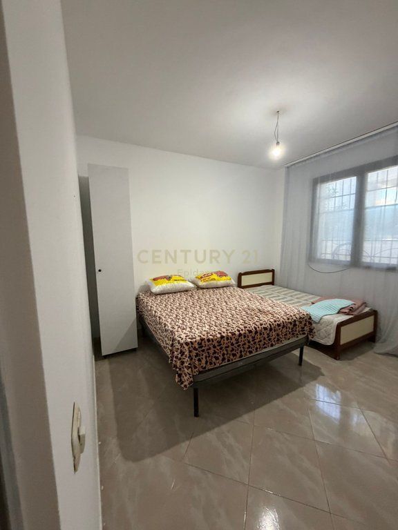 Appartamento 2+1 in Affitto nel Quartiere 17, Durrës