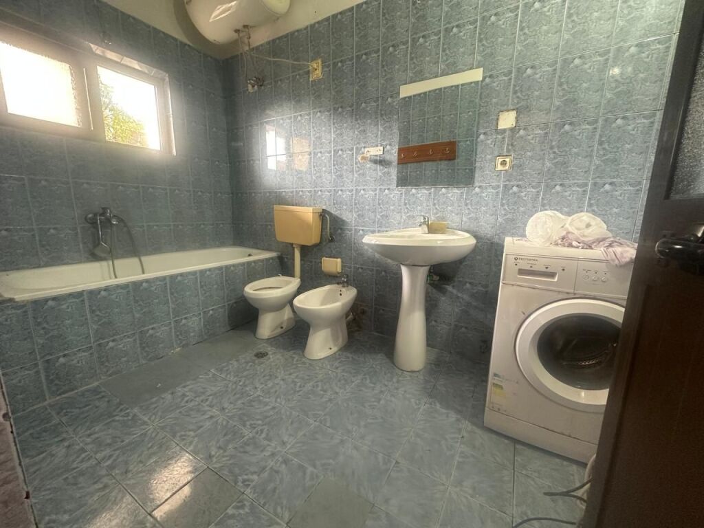 Affitto | Casa privata 2 + 1 | Allias | 400 €/mese