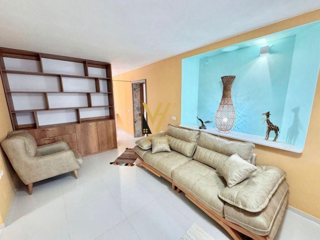 APPARTAMENTO 2+1 IN AFFITTO IN PIAZZA WILLSON 750 EURO