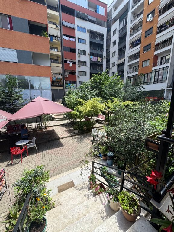 Premises for sale Astir