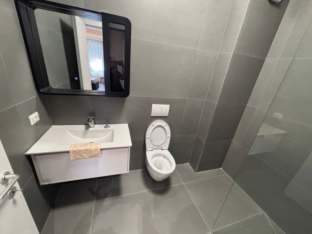 Appartamento Moderno in Affitto 2+1+2+Deposito+Parcheggio vicino a Raddisson