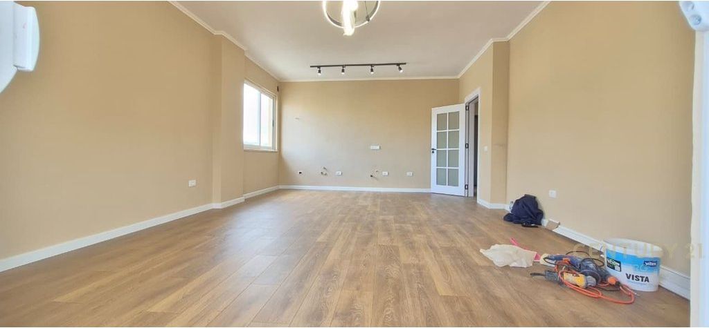 Apartment 2+1+2 for sale near Boulevard Jeanne D’Arc, close to the Ministry of Foreign Affairs,
