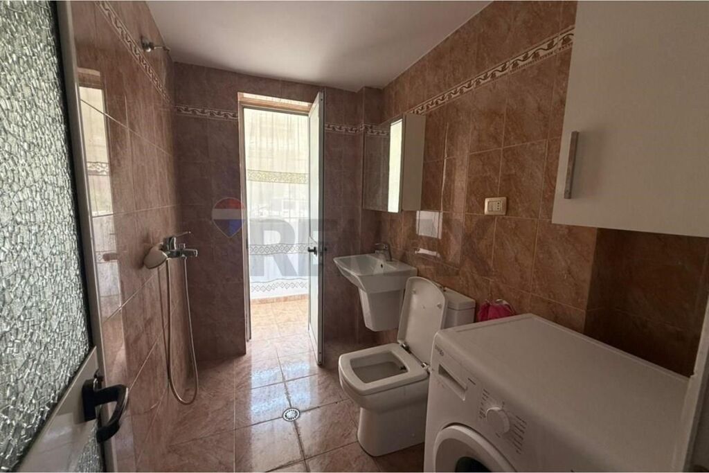 Apartment for sale in the Myslym Shyri area