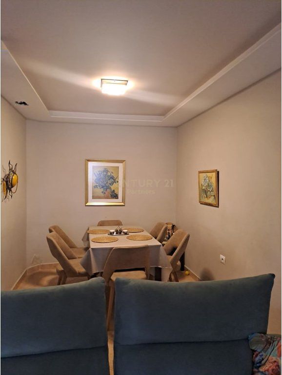 Apartament ne shitje 2+1+2 tek Vasil Shanto
