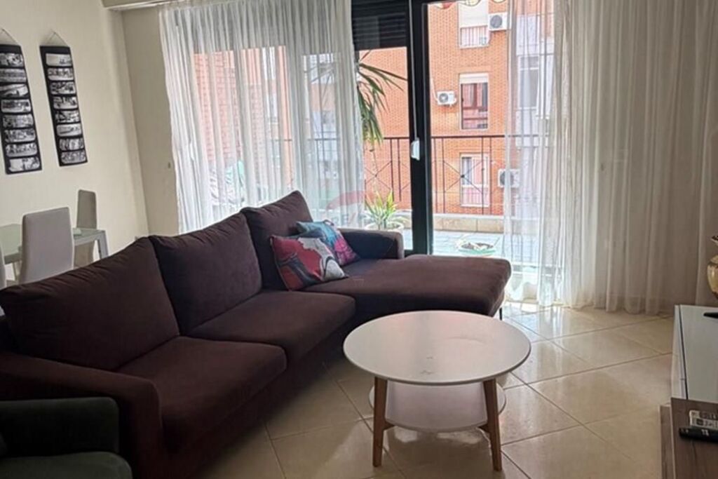Apartament 2+1+2 me qera Kompleksi Delijorgji