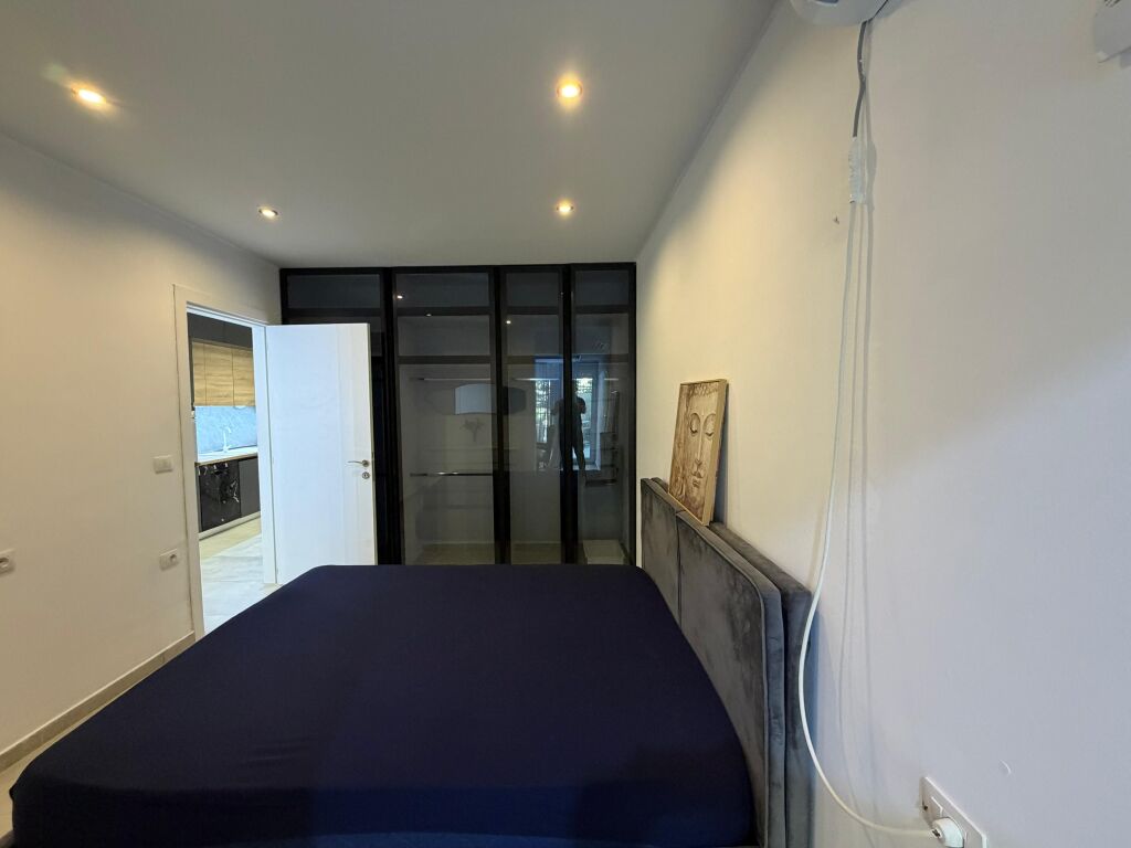 🏡 Shitet Apartament 1+1 te Kodra e Diellit 📐 Sipërfaqe: 73 m² + 11 m² verandë