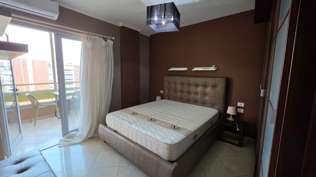 Jepet me Qira Apartament 2+1+2+Depo + 2 Ballkone