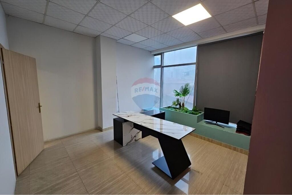 Office - For Rent - Selvia, Tirana
