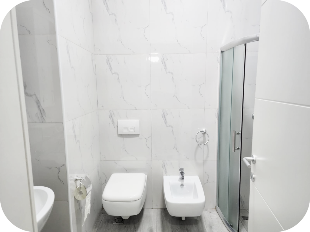 AFFITTASI  APPARTAMENTO 1+1 + POSTO AUTO  Complesso Delijorgji, Tirana