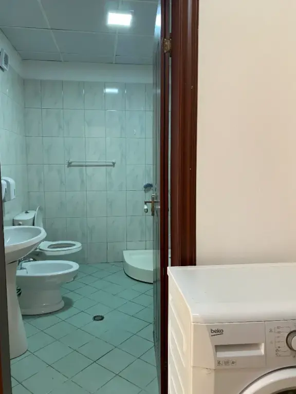 Apartament 1+1 me qera ne Yzberisht tek EcoMarket