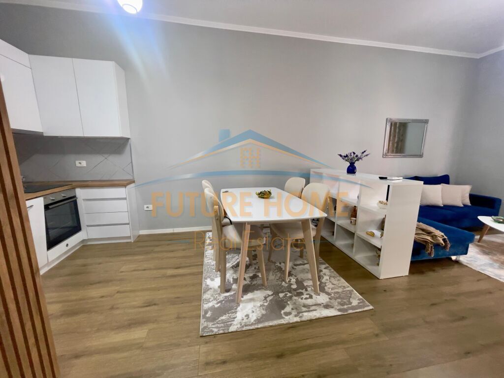 Affitto, Appartamento 1+1+Posto Auto, Complesso Delijorgji, Tirana 830 €
