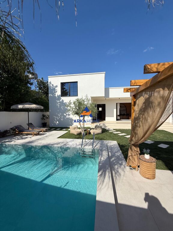 SHITET VILE 1 KATËSHE ME PISHINË 410M2 "UNAZA E PASKUQANIT, PASKUQAN" 650.000 EURO
