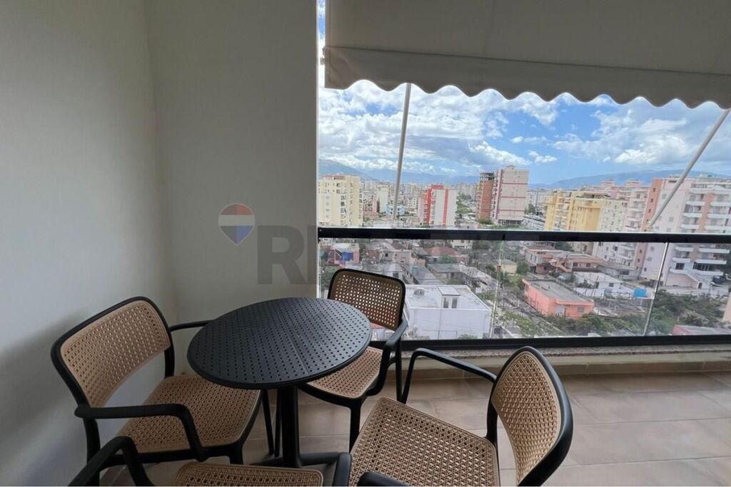 APARTAMENT 2+1 LUKSOZ NE SHITJE
