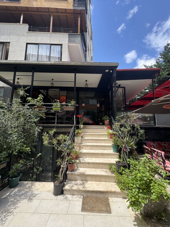 Premises for sale Astir