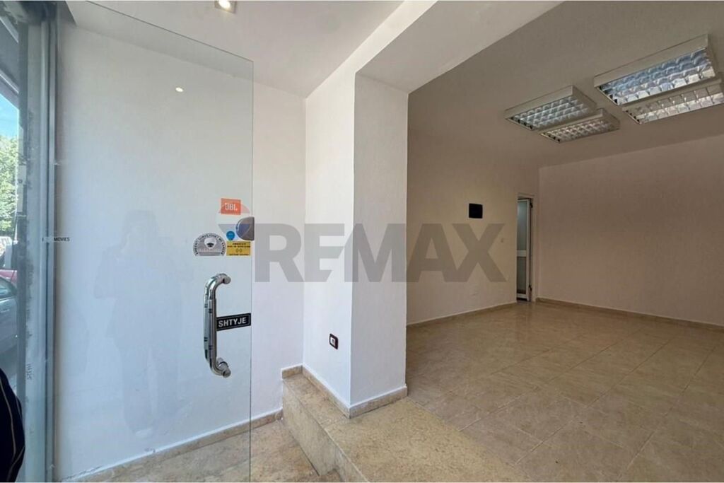 Apartment for sale in the Myslym Shyri area