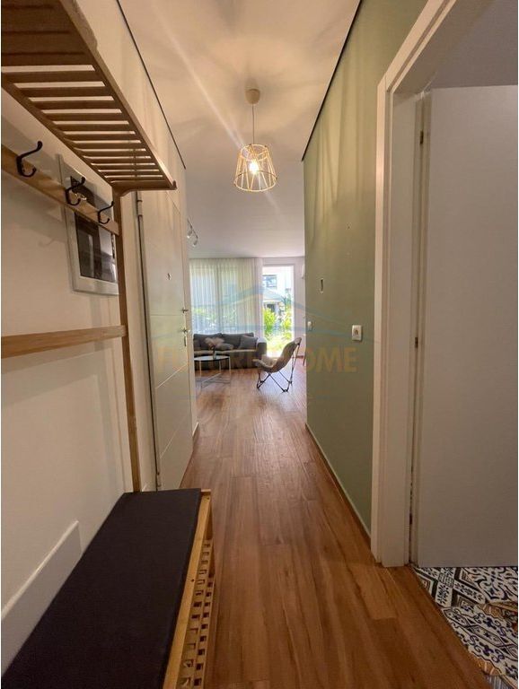 Shitet, Apartament 1+1+Oborr, Gjiri i Lalzit