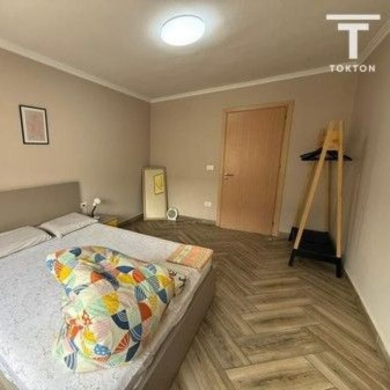 SHITET, APARTAMENT 1+1, RRUGA: "21 DHJETORI", TIRANË