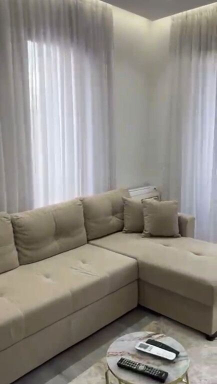 🏢Rruga Siri Kodra,jepet me qera apartament1+1,i mobiluar.65,000 Leke