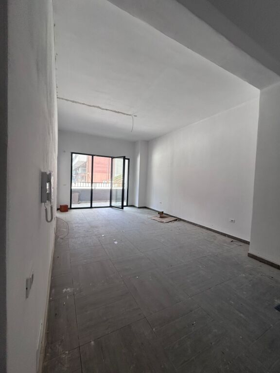 Apartament 2+1 per shitje tek Xheluks Residence tek Rruga e Elbasanit.