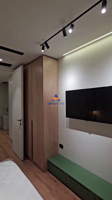 JEPET ME QERA APARTAMENT 1+1+BALLKON TE “RESIDENCA GOLDEN TOWER, MINE PEZA" 100.000 LEKE