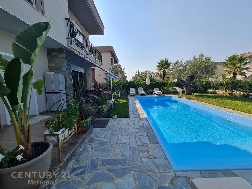 OFFRO IN VENDITA VILLA CON PISCINA NEL GOLFO DI LALZ - RESIDENZA GALA!