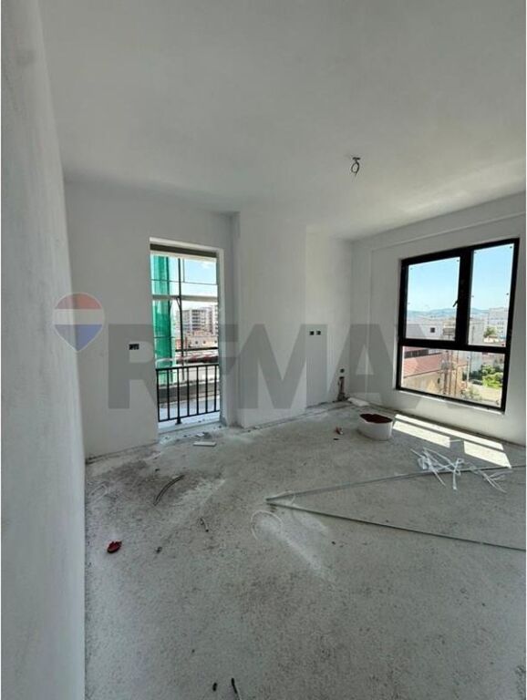 SHITET APARTAMENT 2+1+2 KAMEZ !