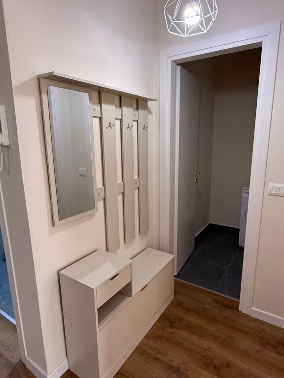 Qera | Apartament 1 + 1 | Rruga 5 Maji | 550 €/muaj
