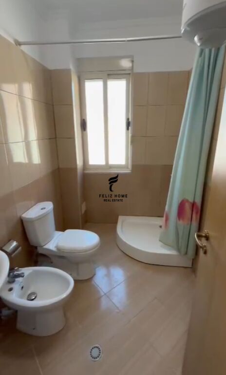 SHITET APARTAMENT 2+1 FRESK 135.000.000 LEKE FH-75494