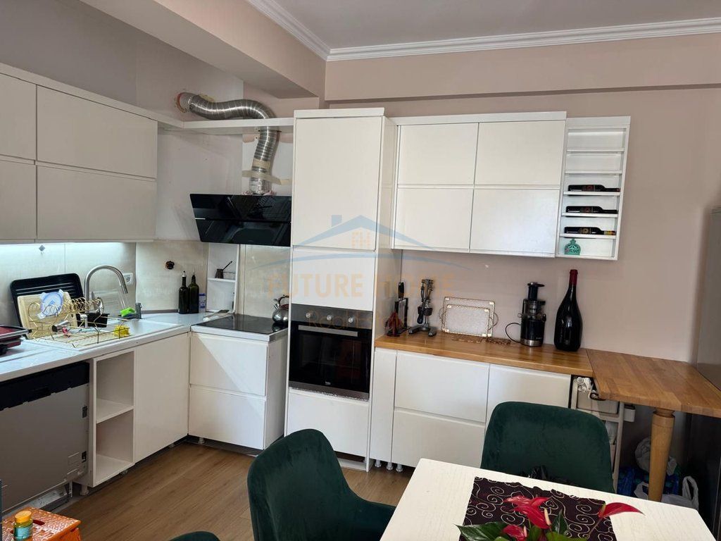 FOR RENT, APARTMENT 2+1+2+ 2 PARKING SPACES DRY LAKE