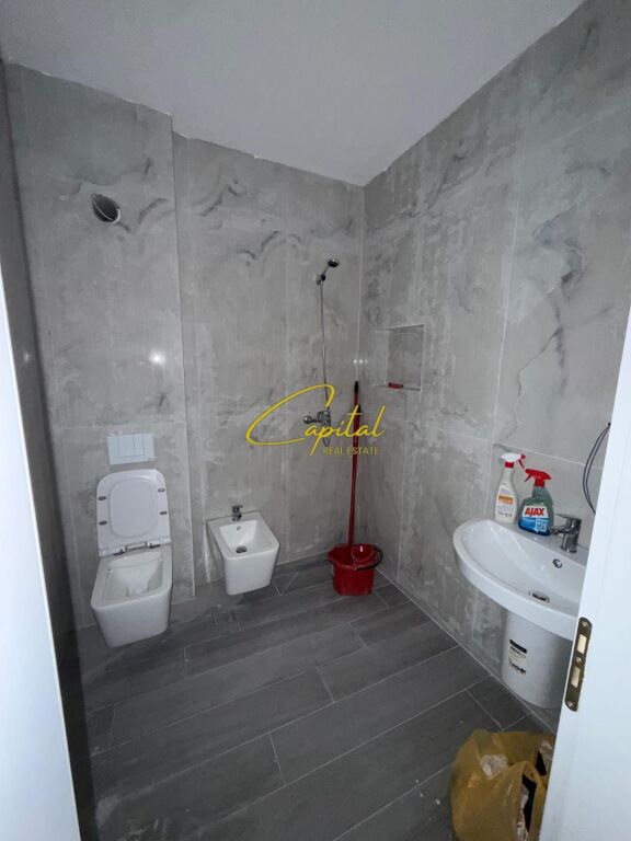 OFFICE FOR RENT 73 M2 ZOGU I ZI 55,000 LEKE
