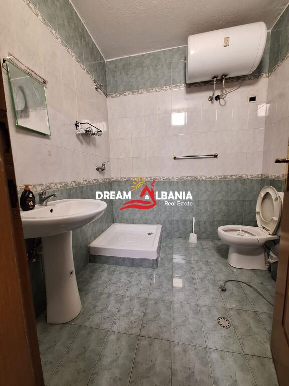 Jepet Me Qera Ambient Biznesi ne Bllok Prane Rruga Brigada VIII.(ID 42611541)
