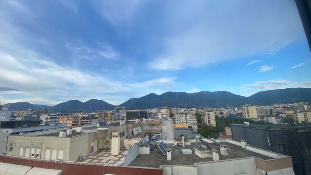 Apartament - Për QIRA  2+1 TE PAZARI I RI